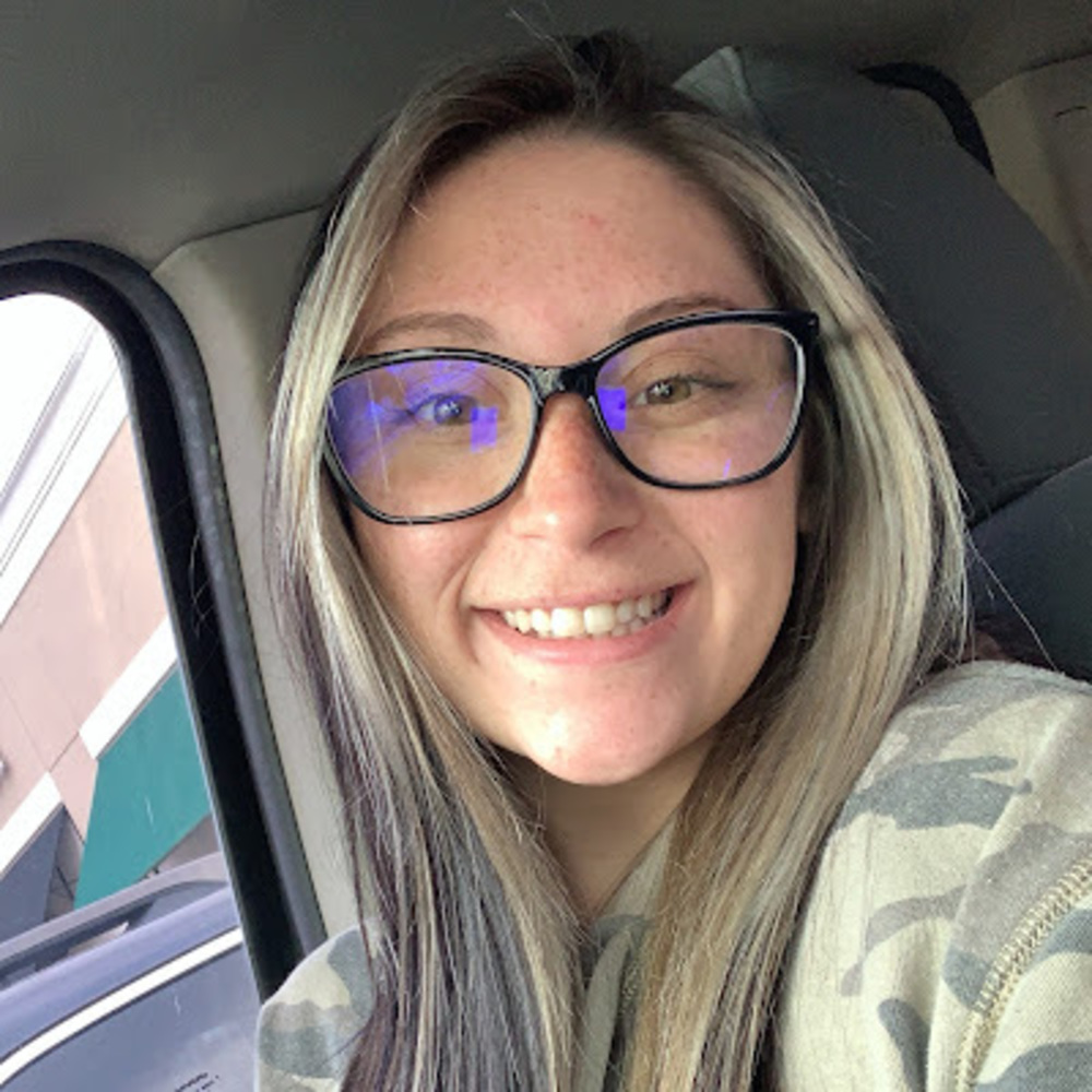Meet your Posher, Marissa